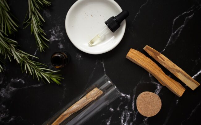 olio essenziale al rosmarino per maschera ricci