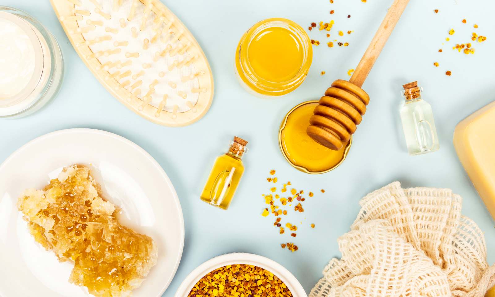 miele e olio per preparare una maschera per capelli secchi e crespi